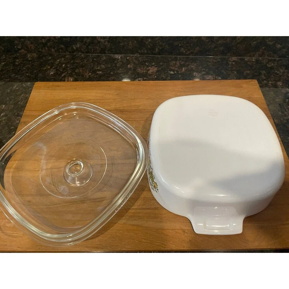 CorningWare spice of life 2 quart Casserole with lid